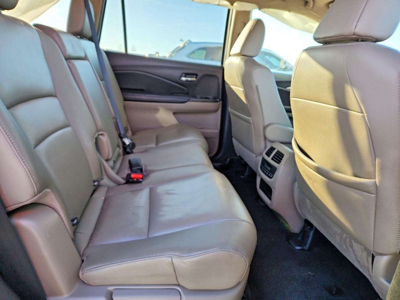 2017 HONDA PILOT