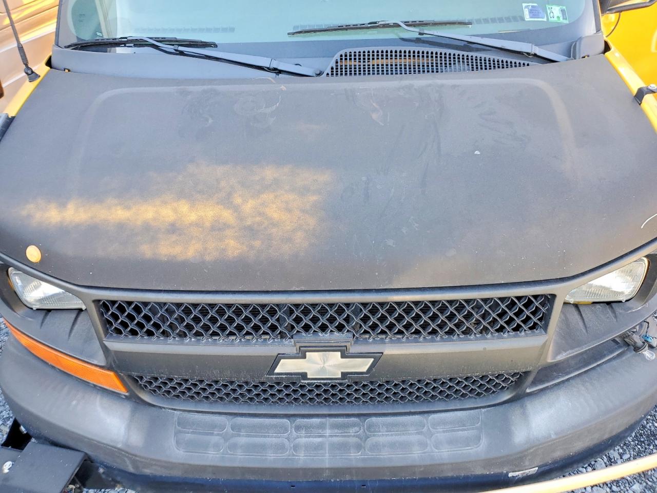 2011 CHEV EXPRESS