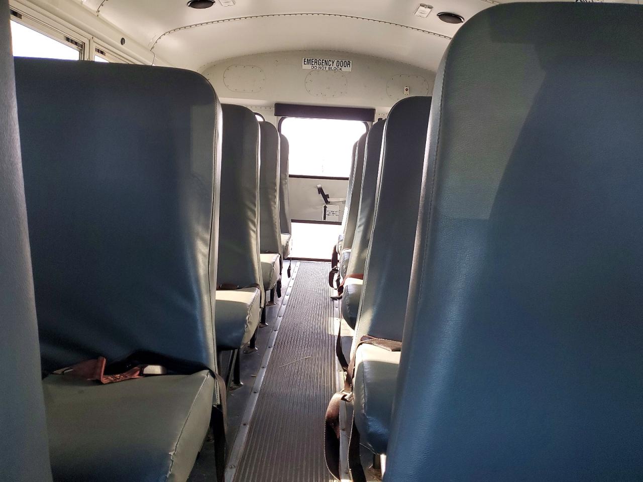 2011 CHEV EXPRESS