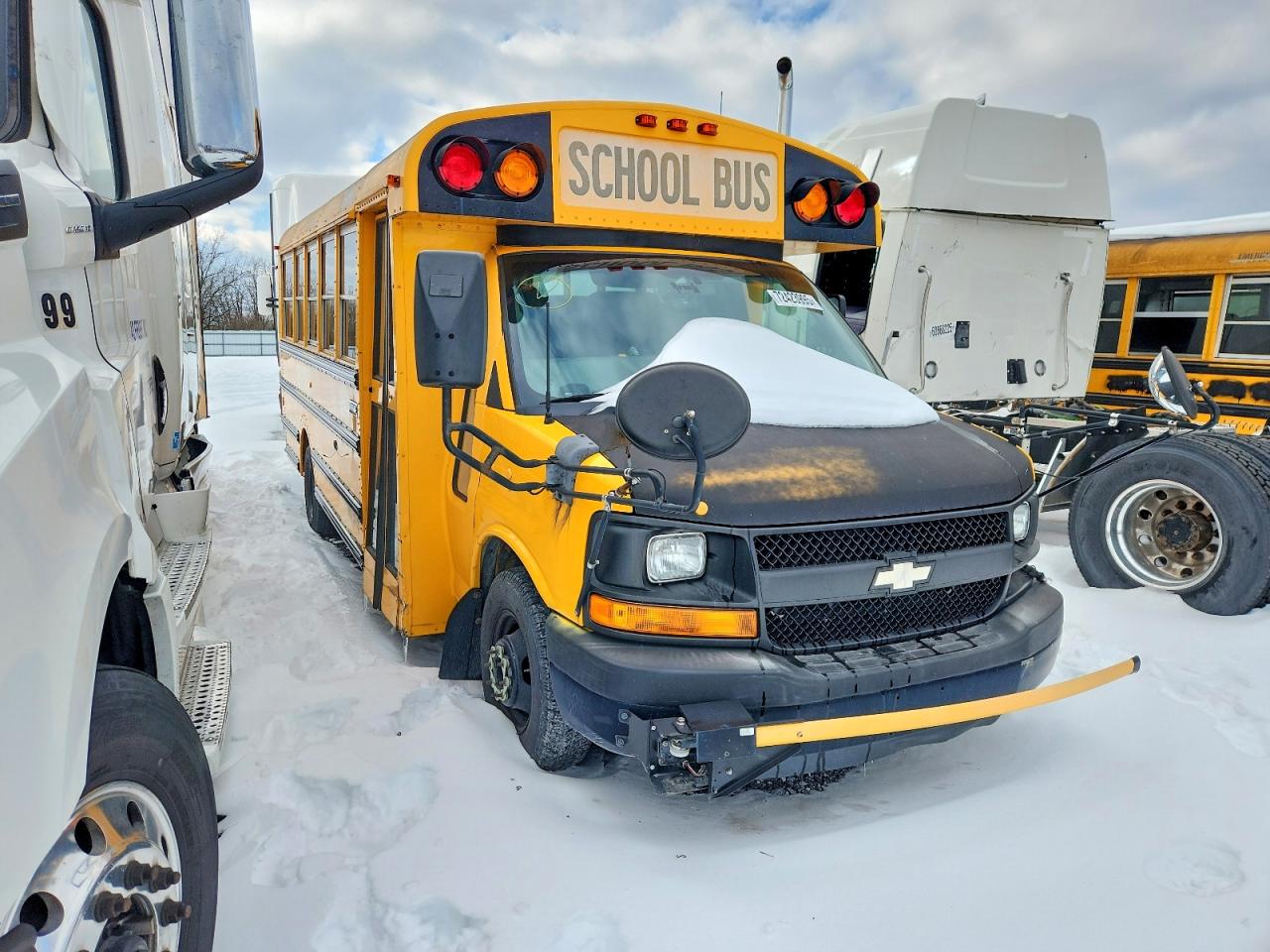 2011 CHEV EXPRESS