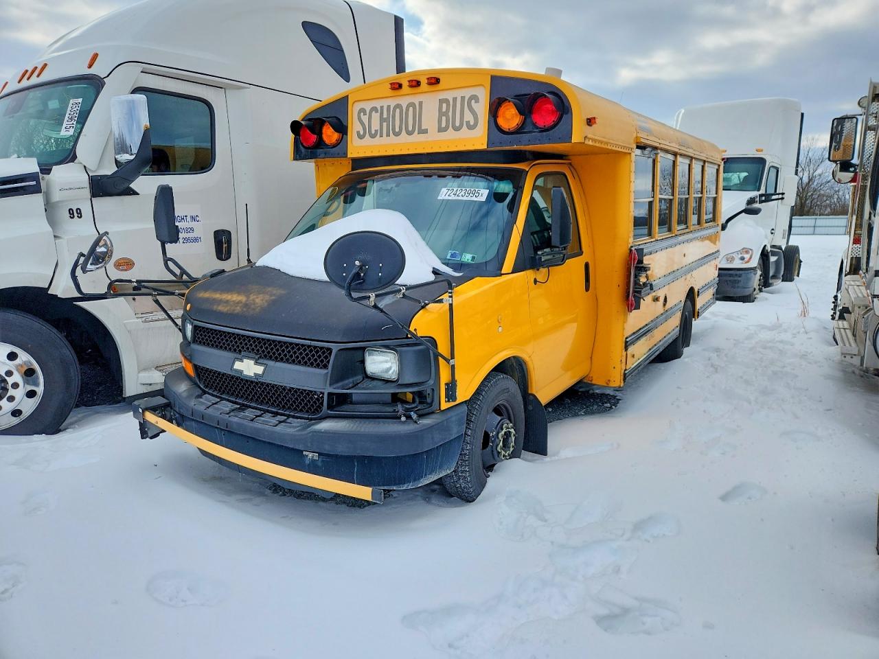 2011 CHEV EXPRESS