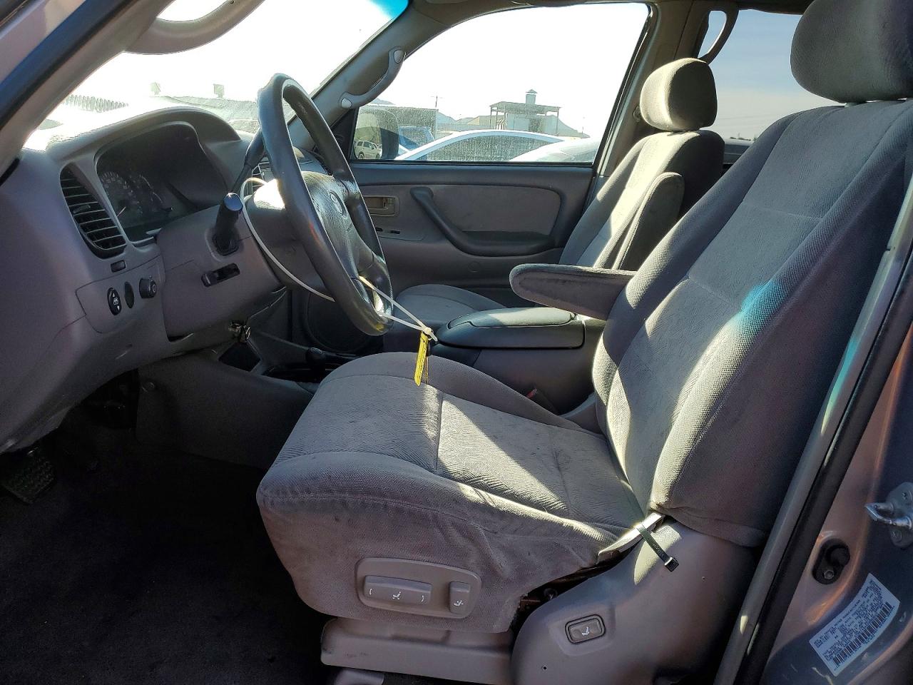 2002 TOYOTA SEQUOIA