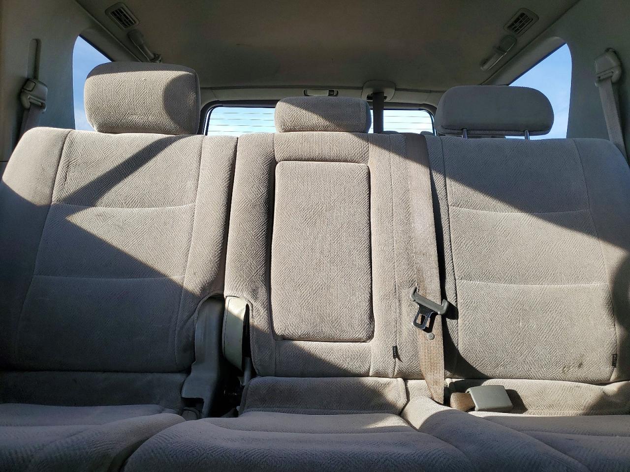 2002 TOYOTA SEQUOIA