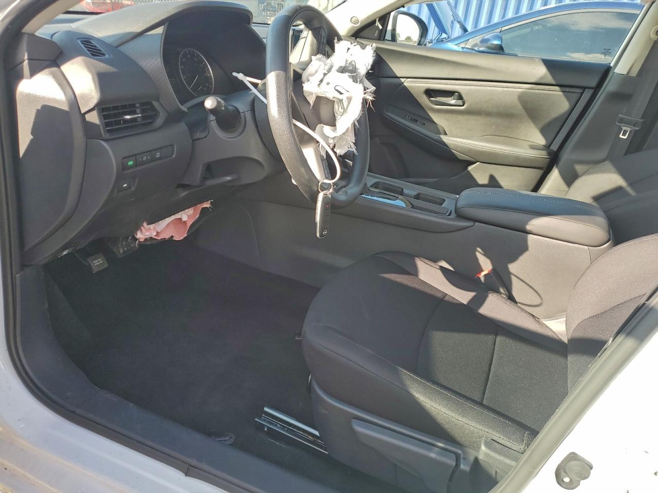 2024 NISSAN SENTRA
