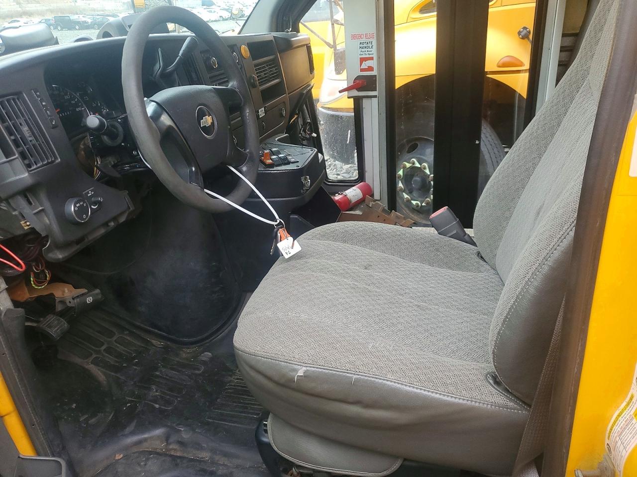 2011 CHEV EXPRESS