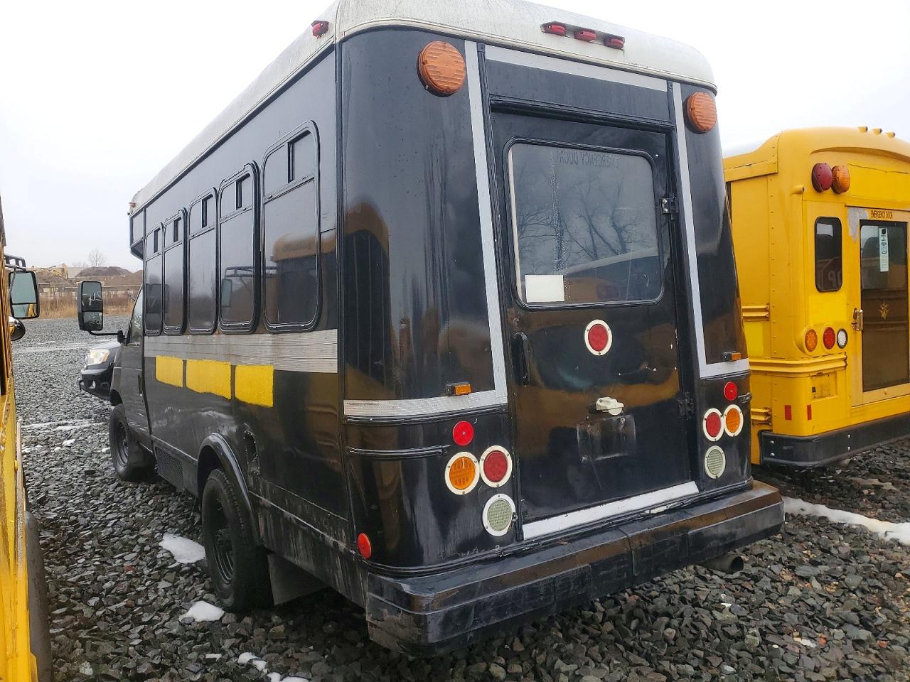 2002 FORD MINOTOUR E