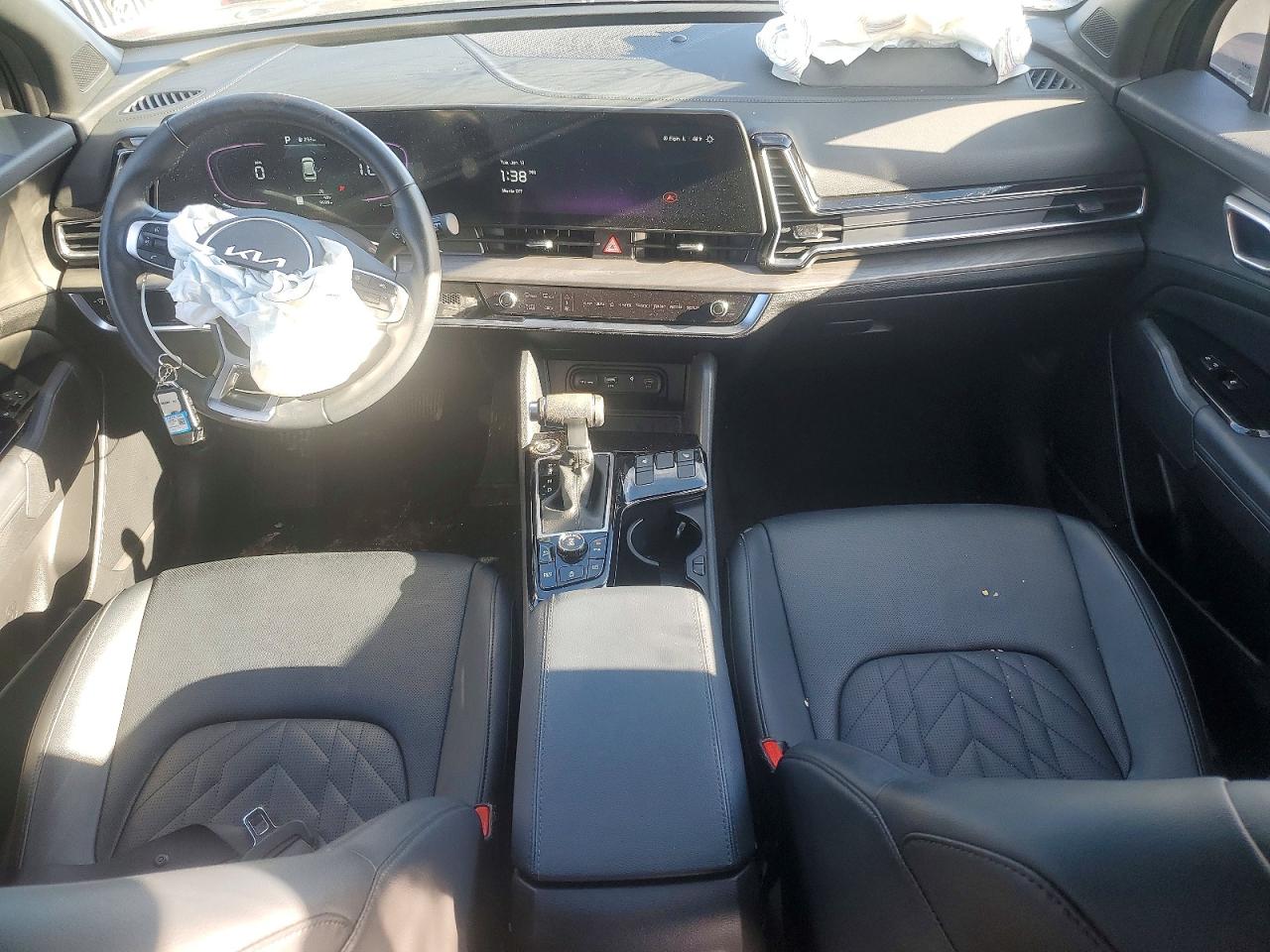 2025 KIA SPORTAGE X