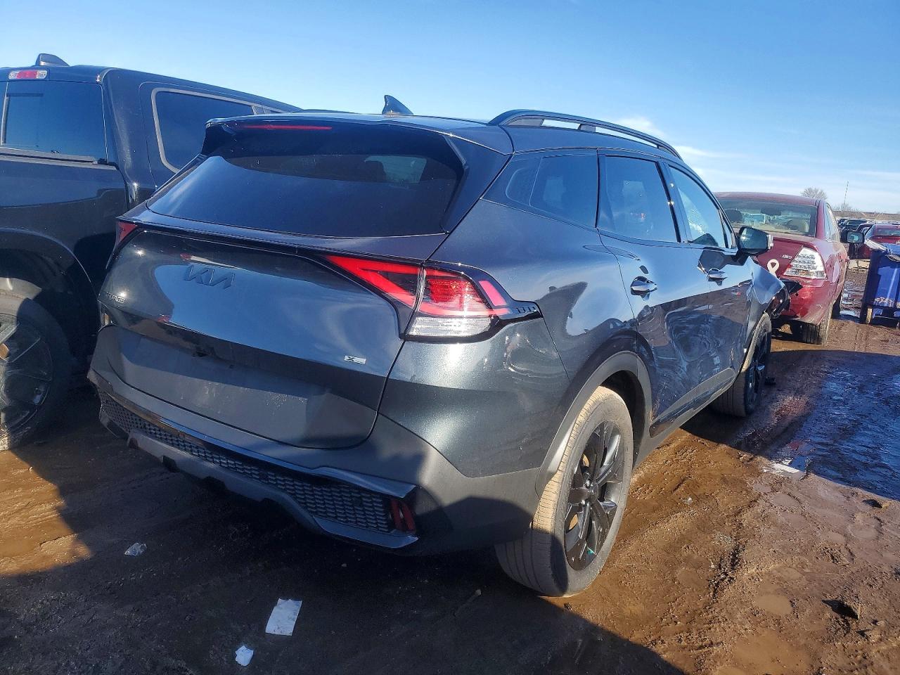 2025 KIA SPORTAGE X