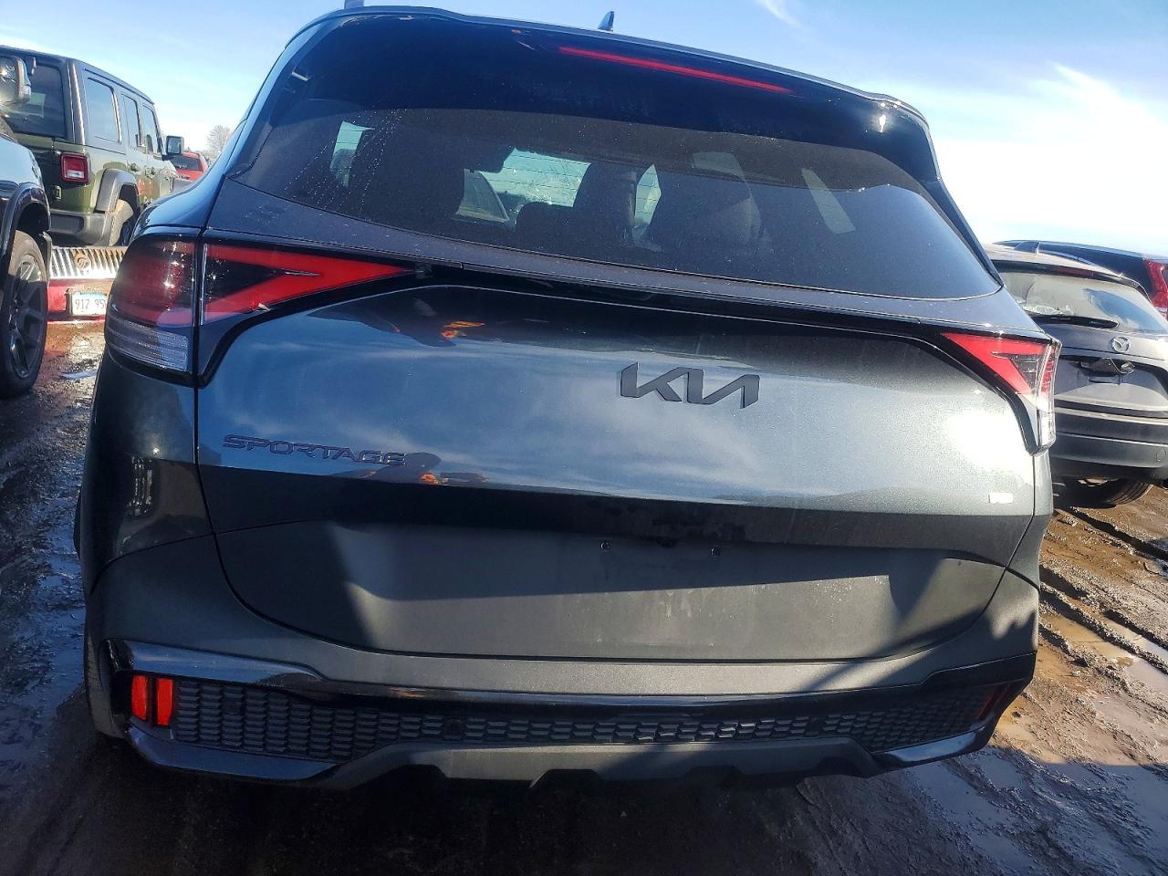 2025 KIA SPORTAGE X