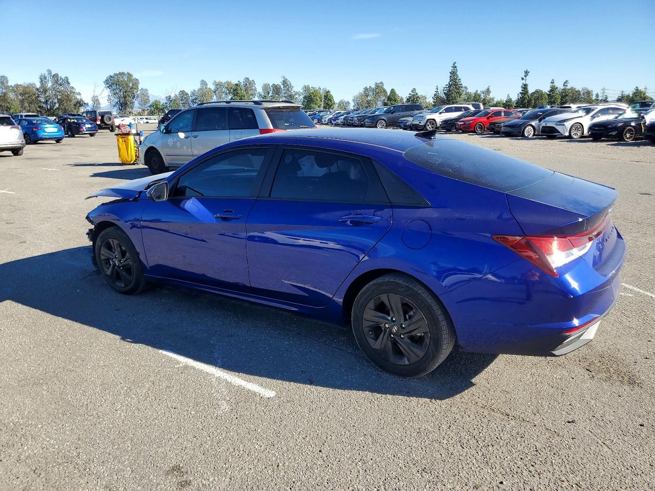 2022 HYUNDAI ELANTRA