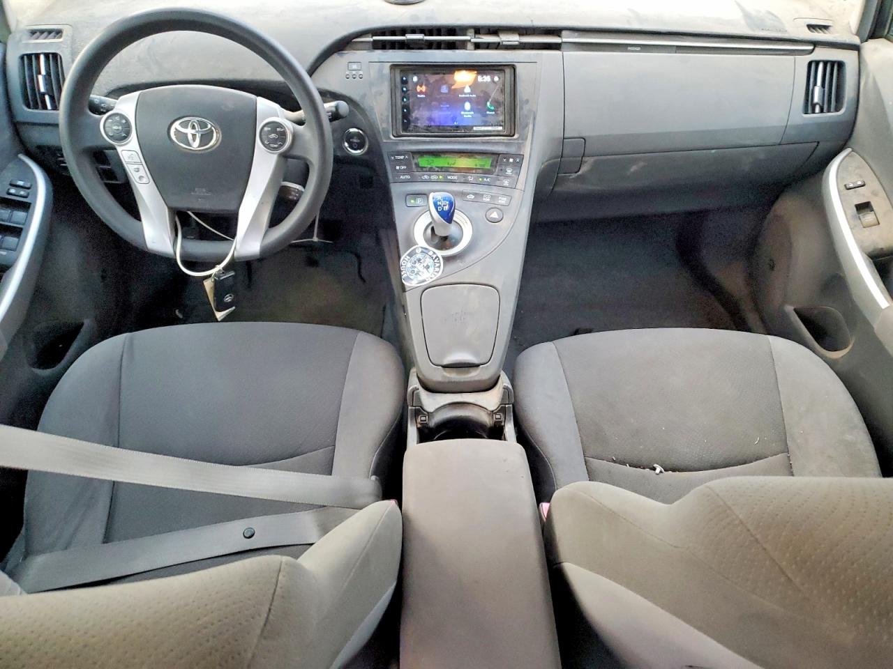 2011 TOYOTA PRIUS