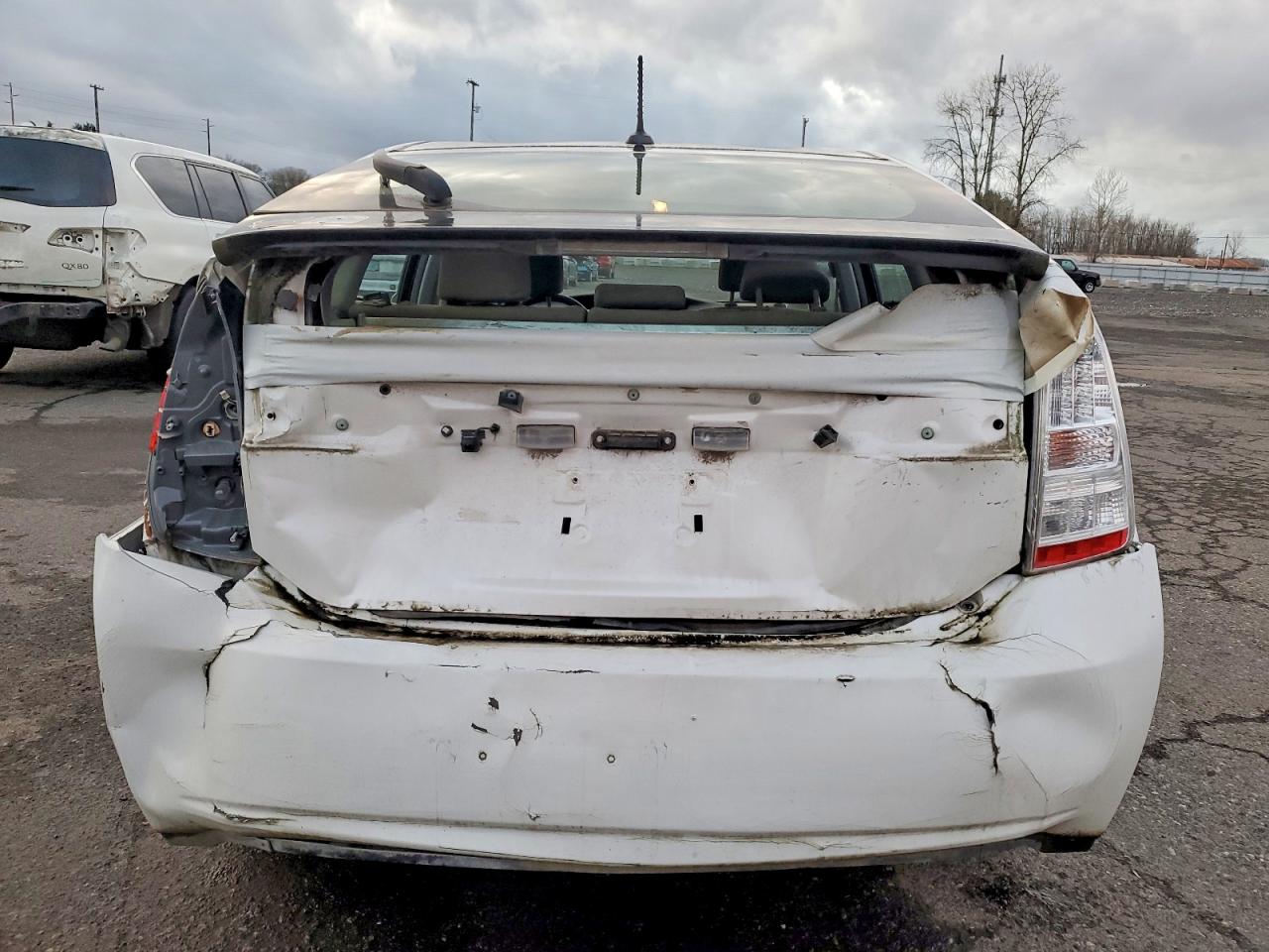 2011 TOYOTA PRIUS