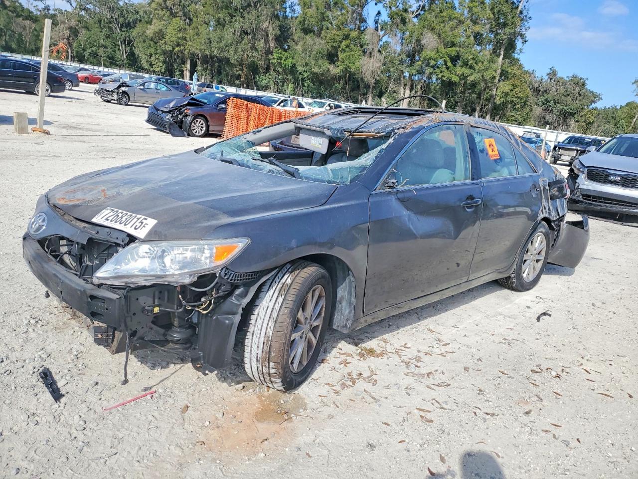 2011 TOYOTA CAMRY