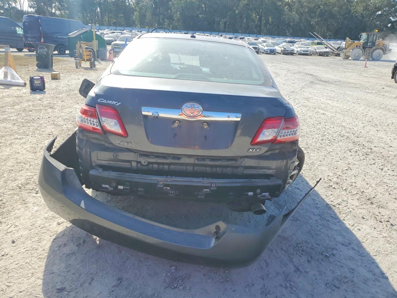 2011 TOYOTA CAMRY