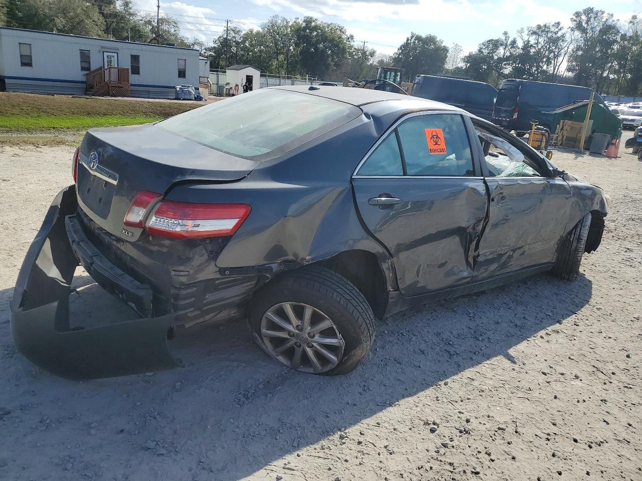 2011 TOYOTA CAMRY