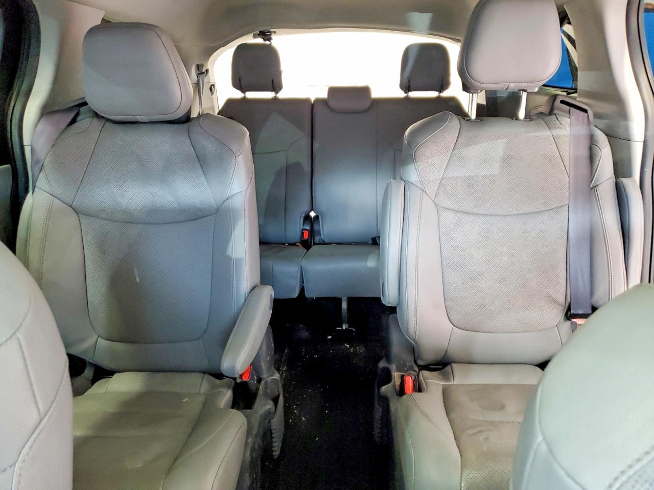 2022 TOYOTA SIENNA