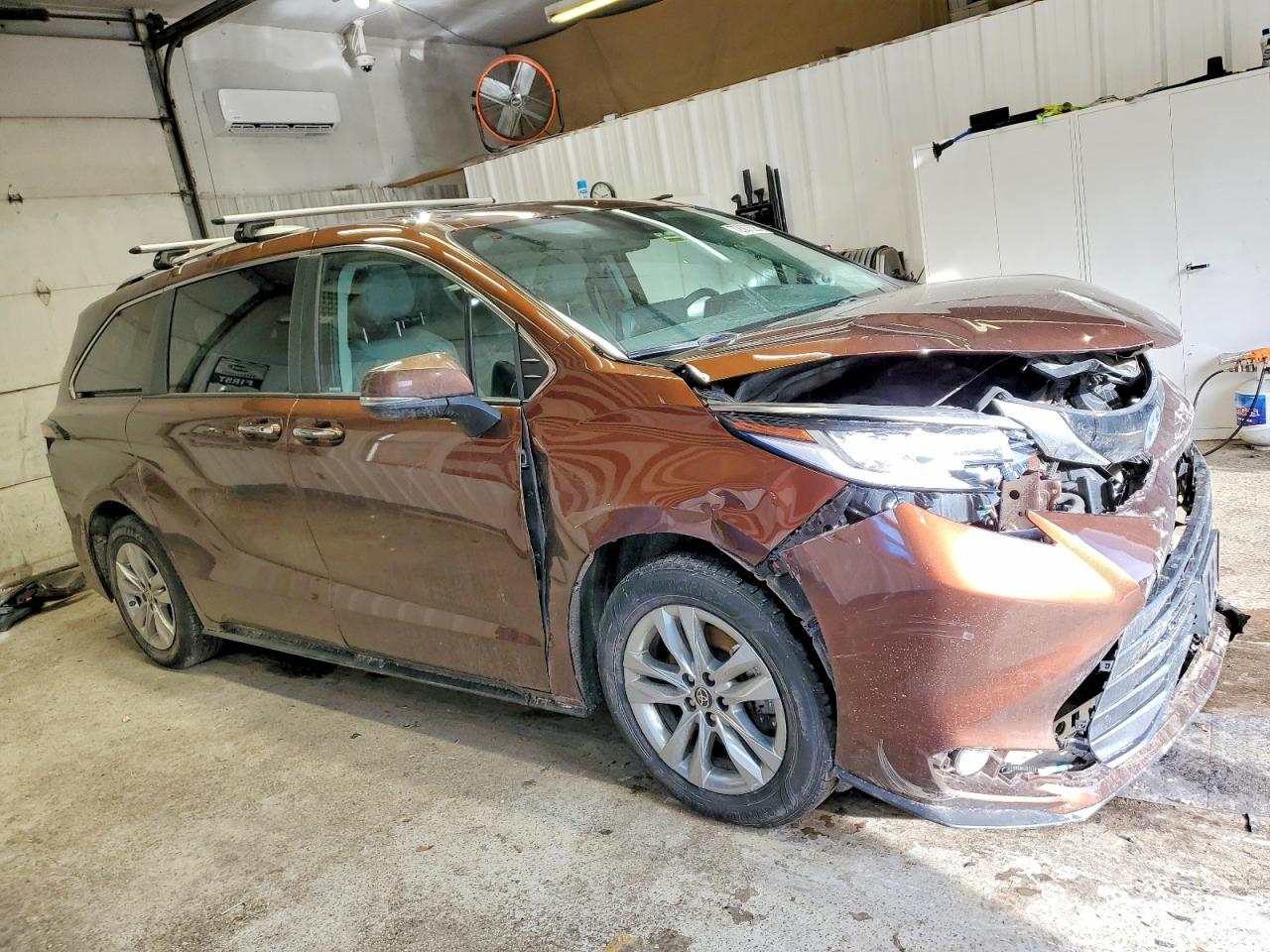 2022 TOYOTA SIENNA