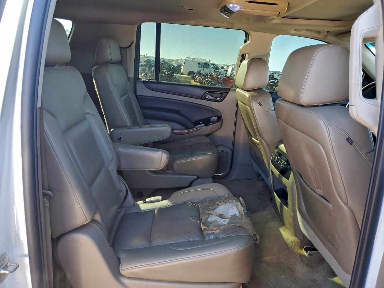 2015 CHEVROLET SUBURBAN