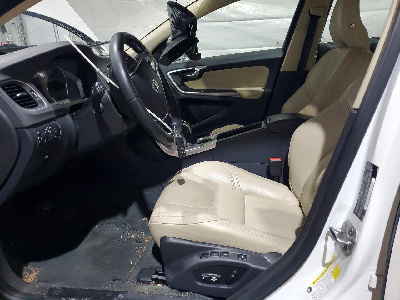 2018 VOLVO S60