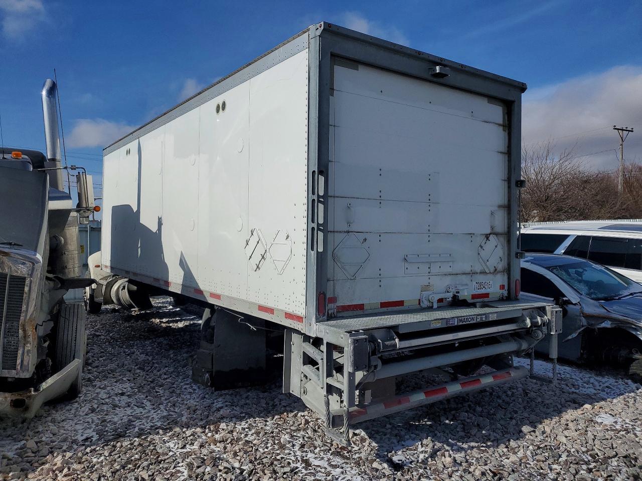 2019 PETERBILT 348