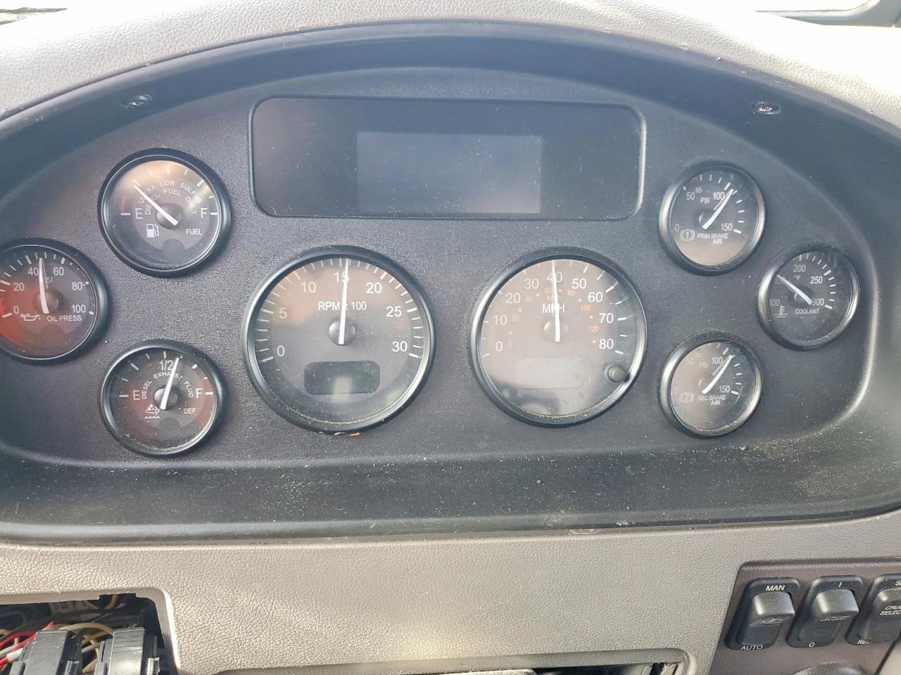 2019 PETERBILT 348