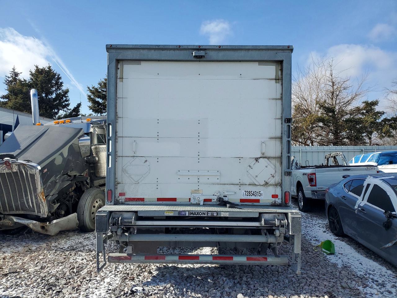 2019 PETERBILT 348