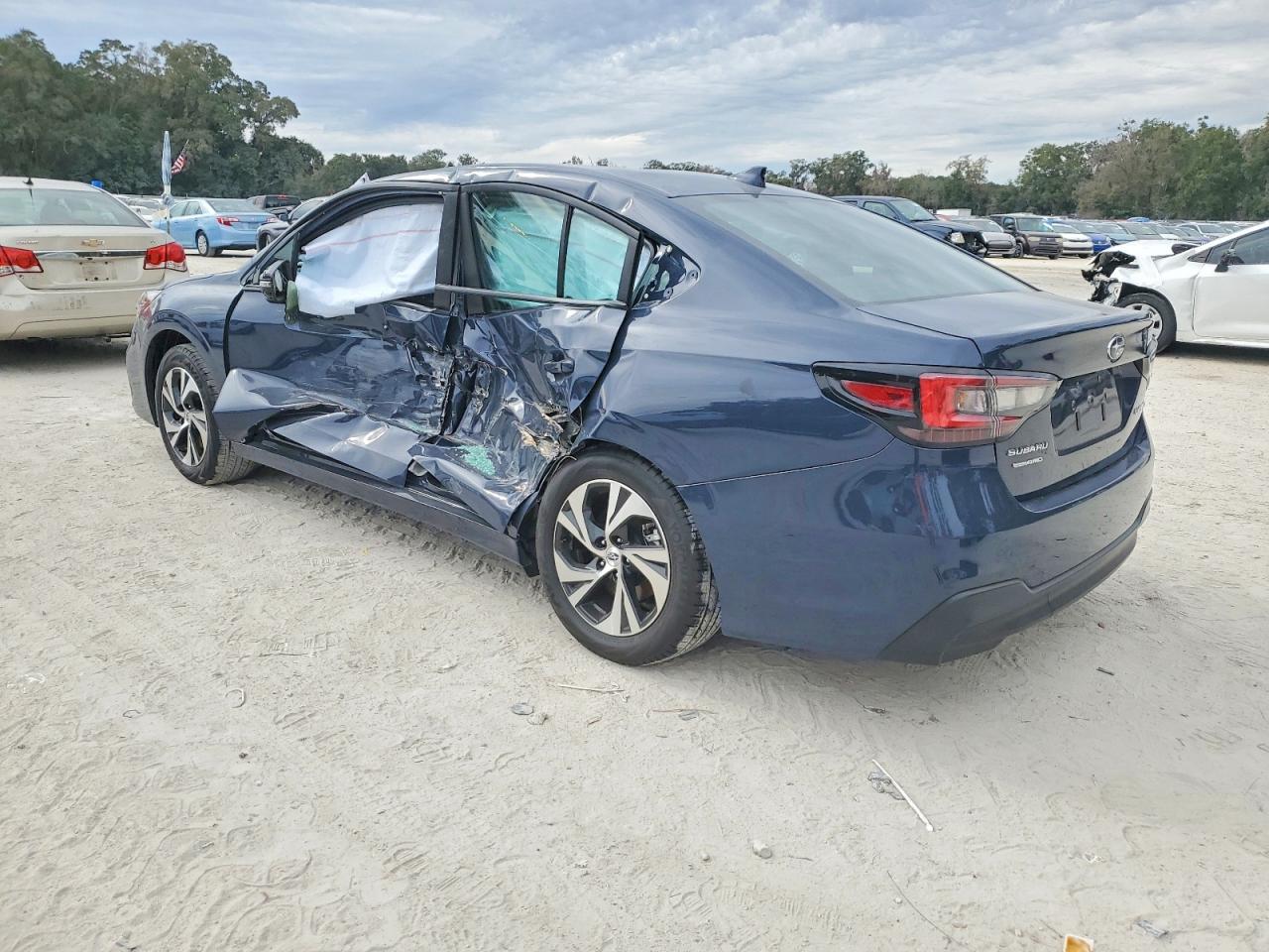 2025 SUBARU LEGACY