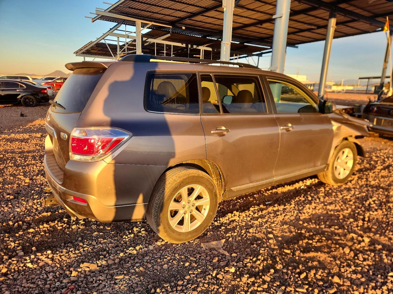 2013 TOYOTA HIGHLANDER