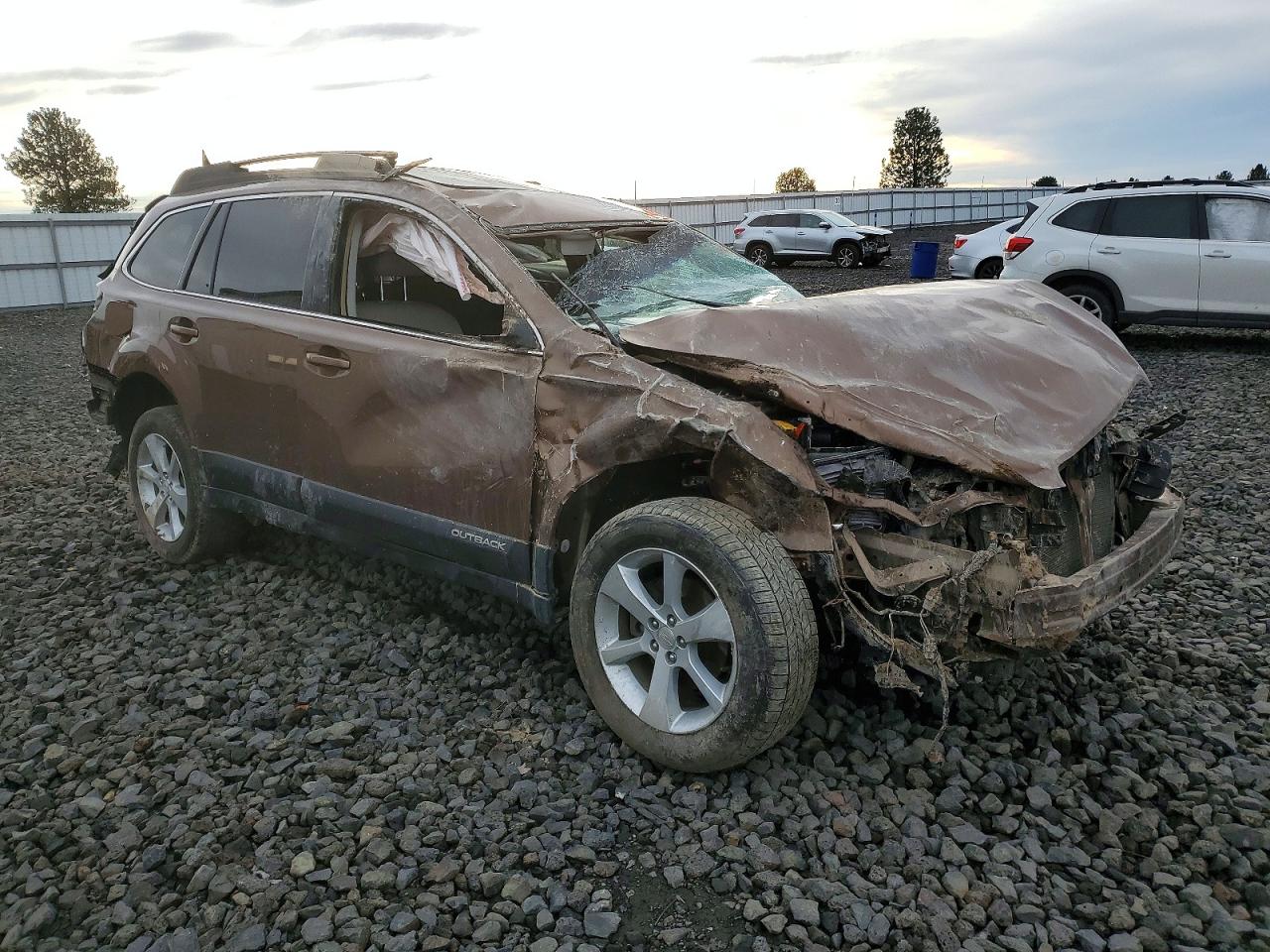 2013 SUBARU OUTBACK