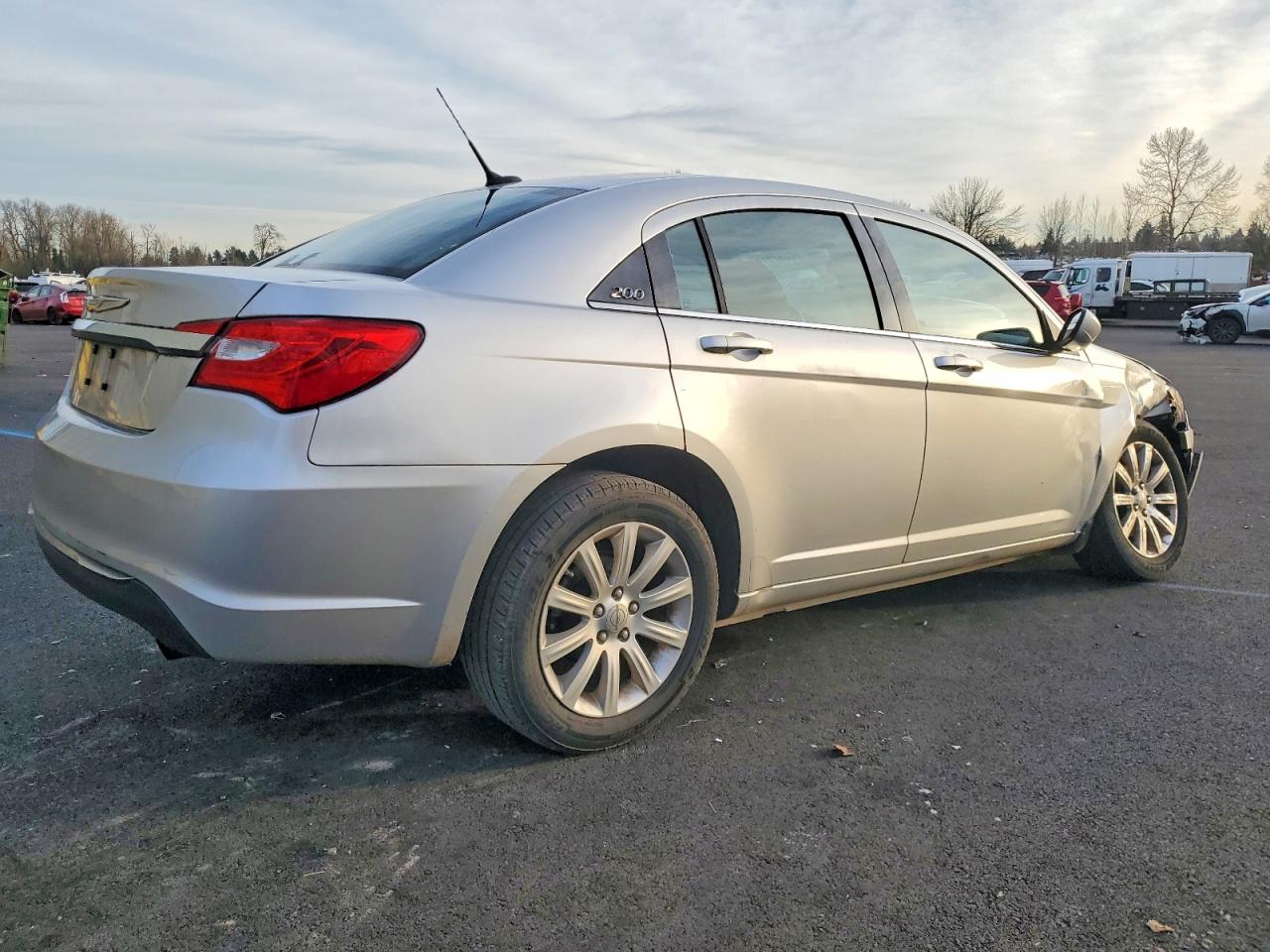 2011 CHRYSLER 200