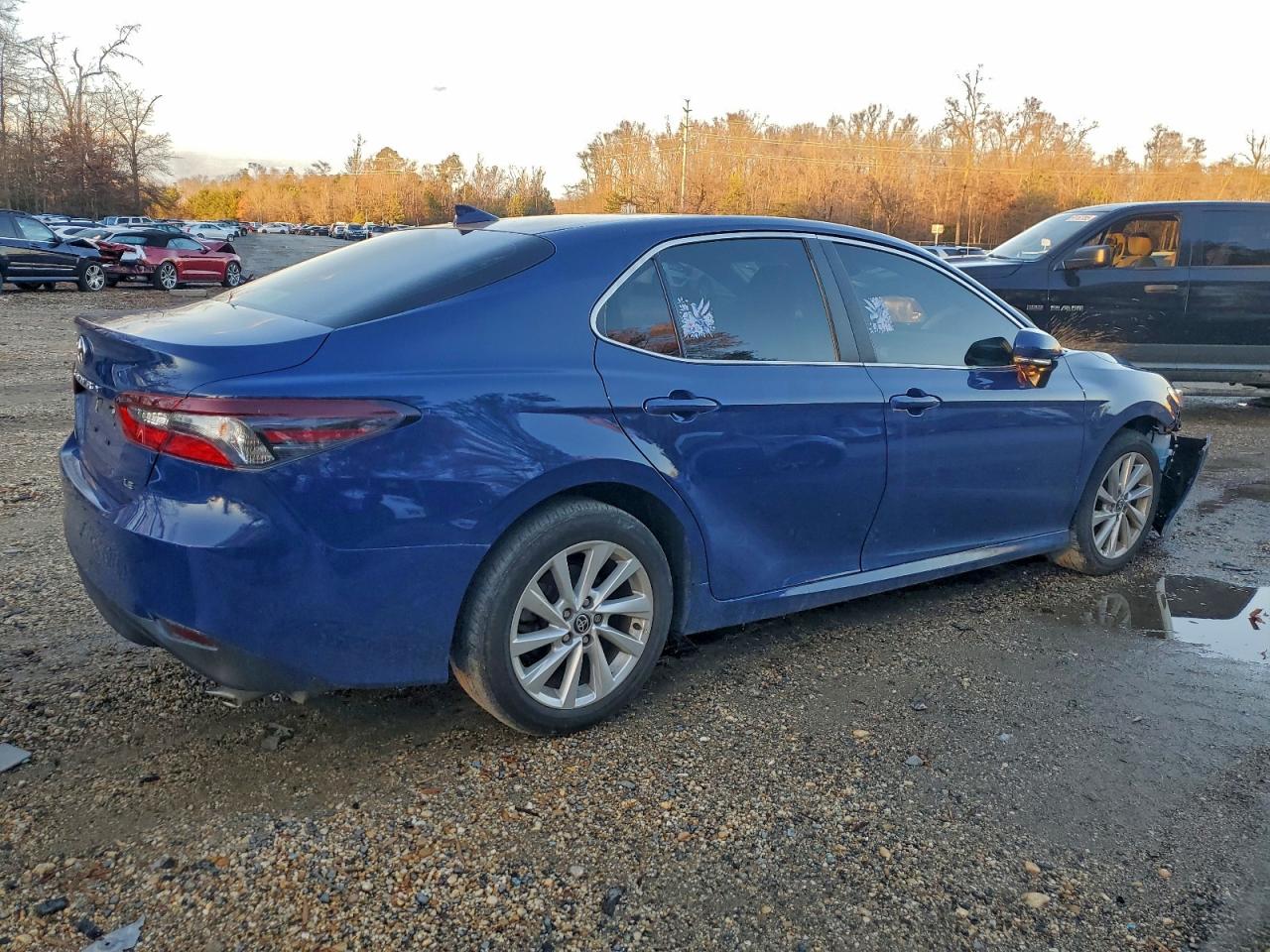 2023 TOYOTA CAMRY