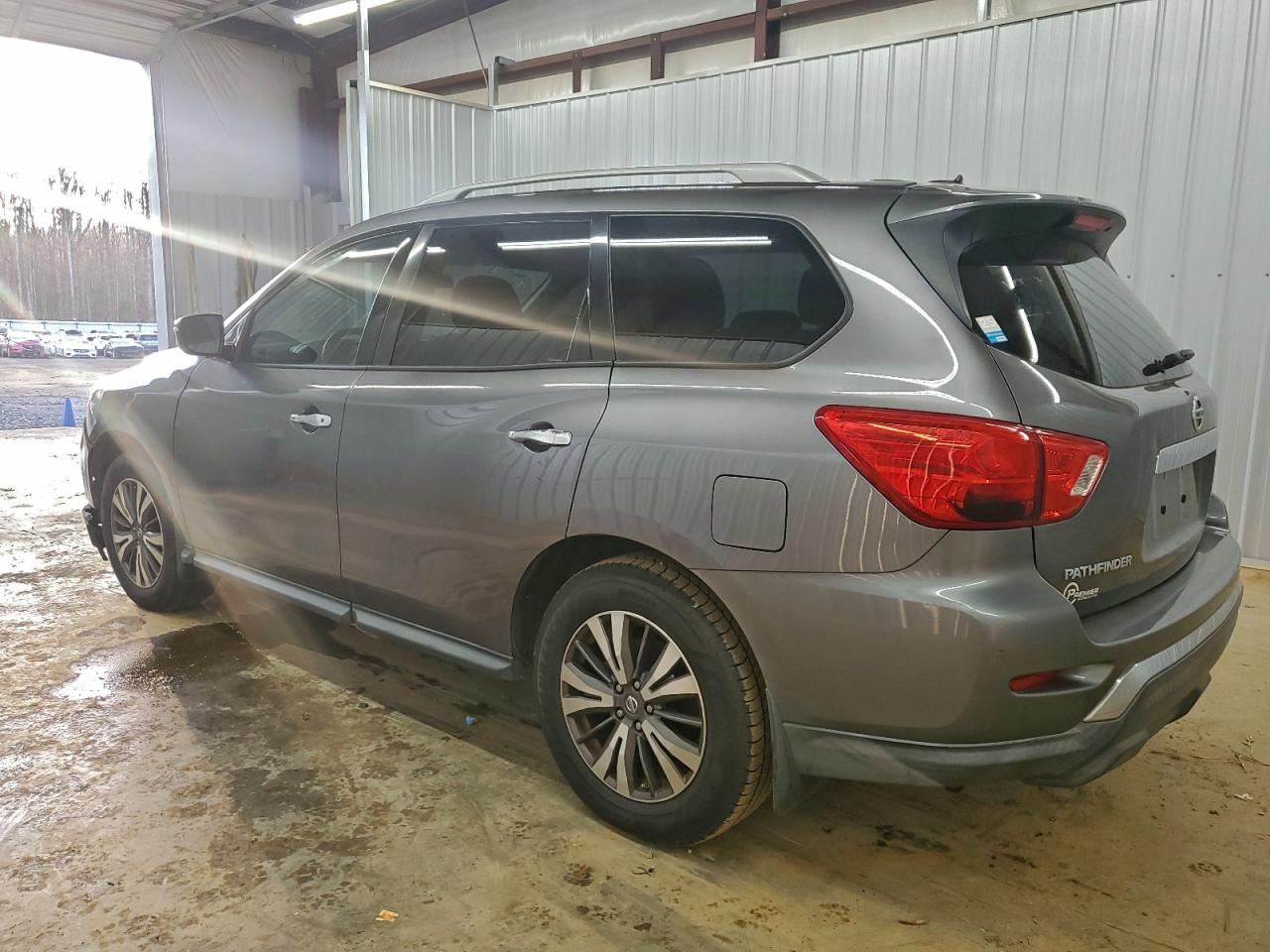 2017 NISSAN PATHFINDER