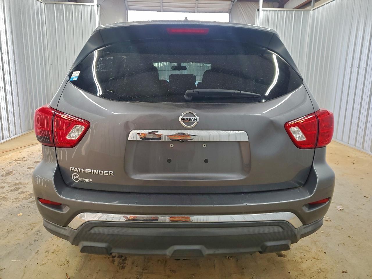 2017 NISSAN PATHFINDER
