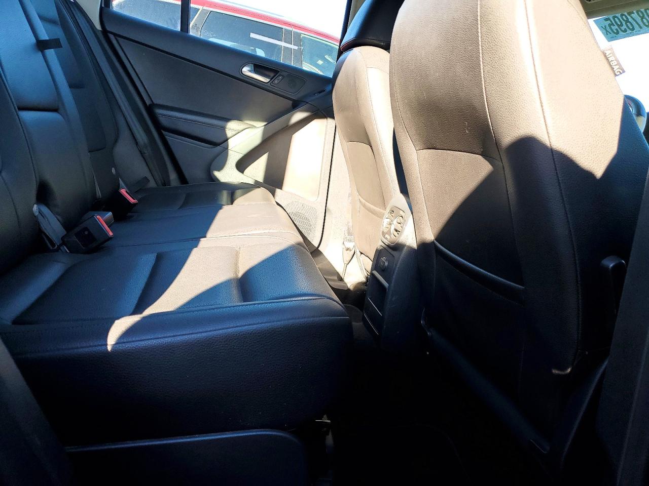 2016 VOLKSWAGEN TIGUAN