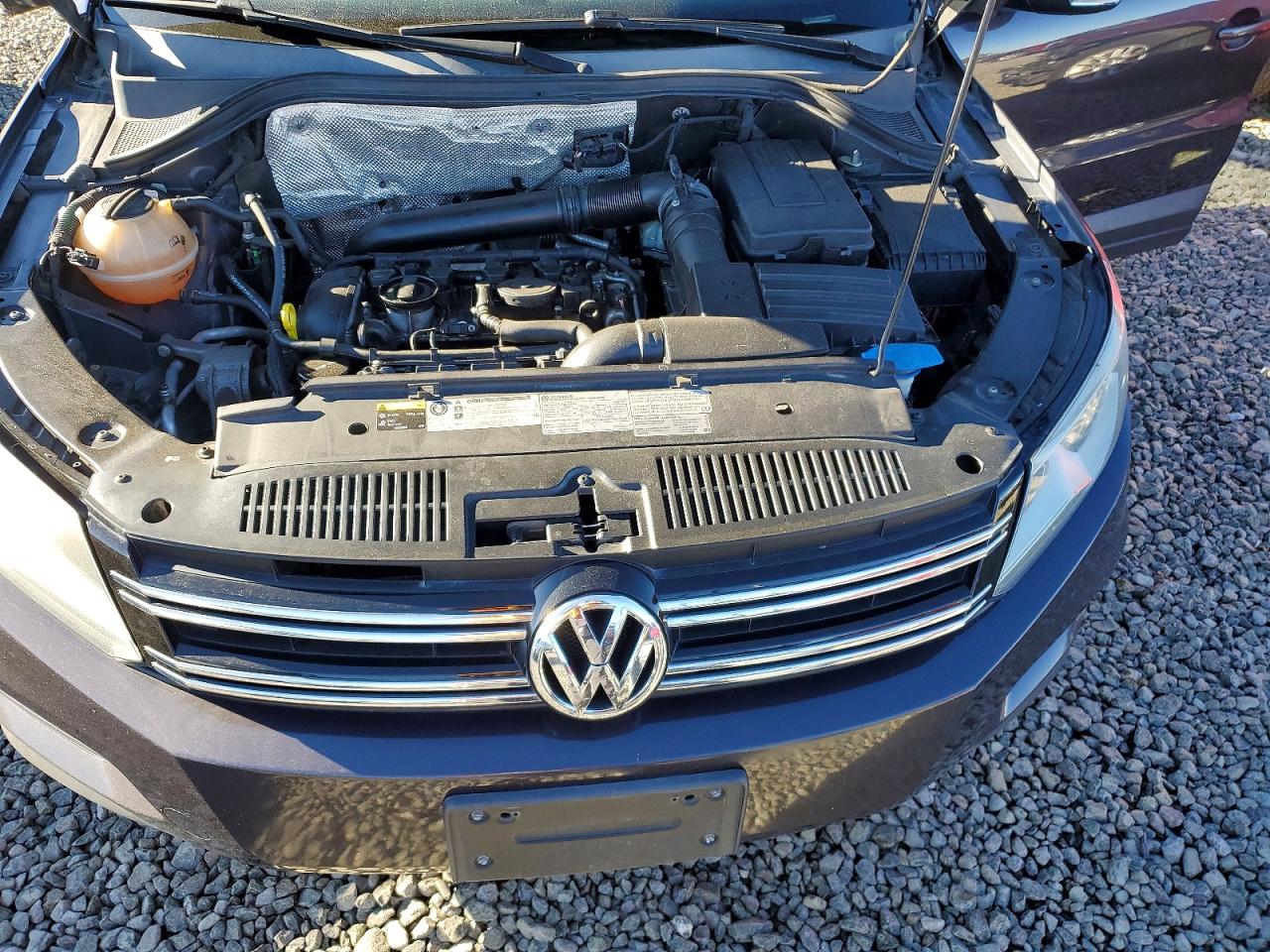2016 VOLKSWAGEN TIGUAN