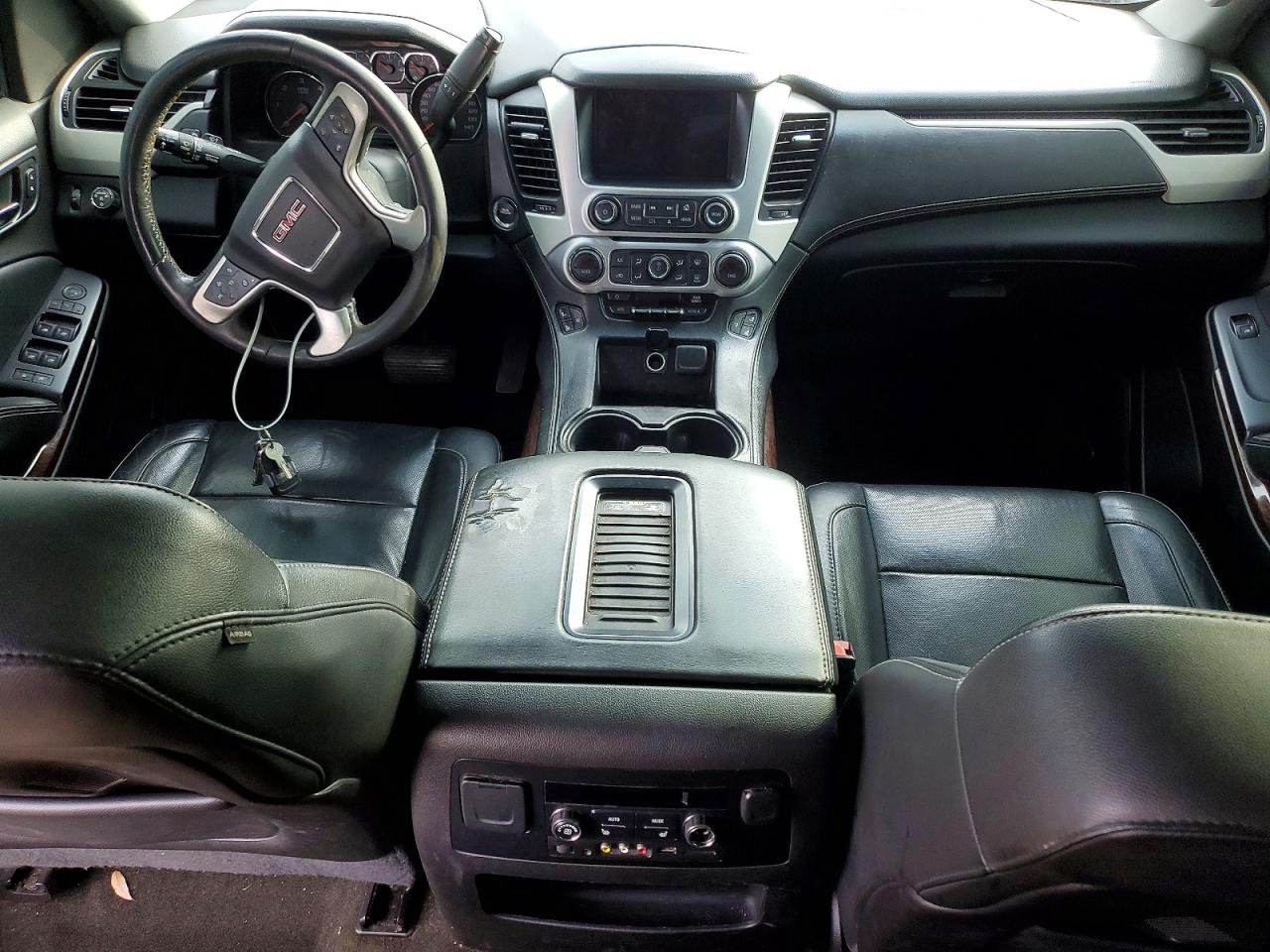 2016 GMC YUKON