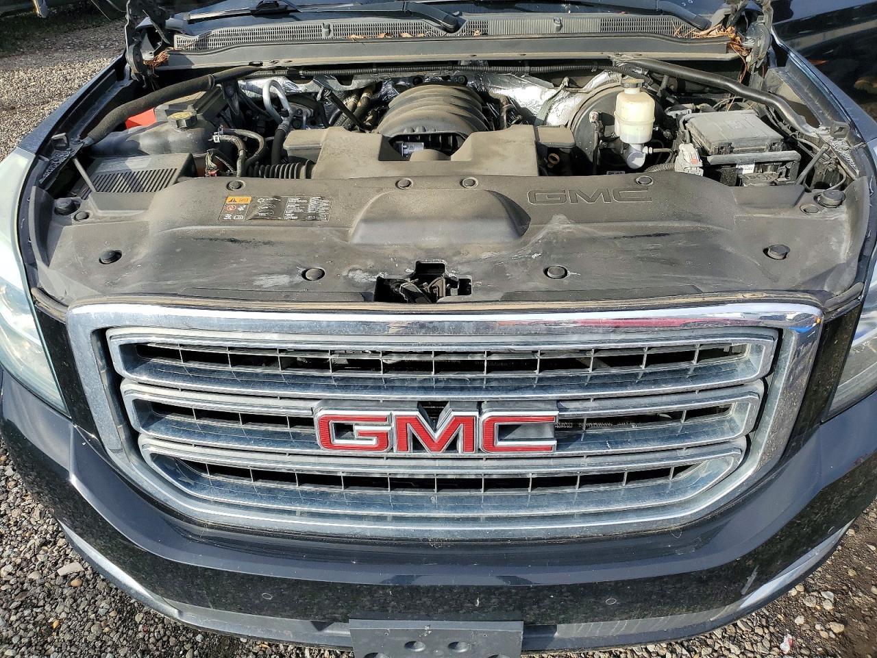 2016 GMC YUKON