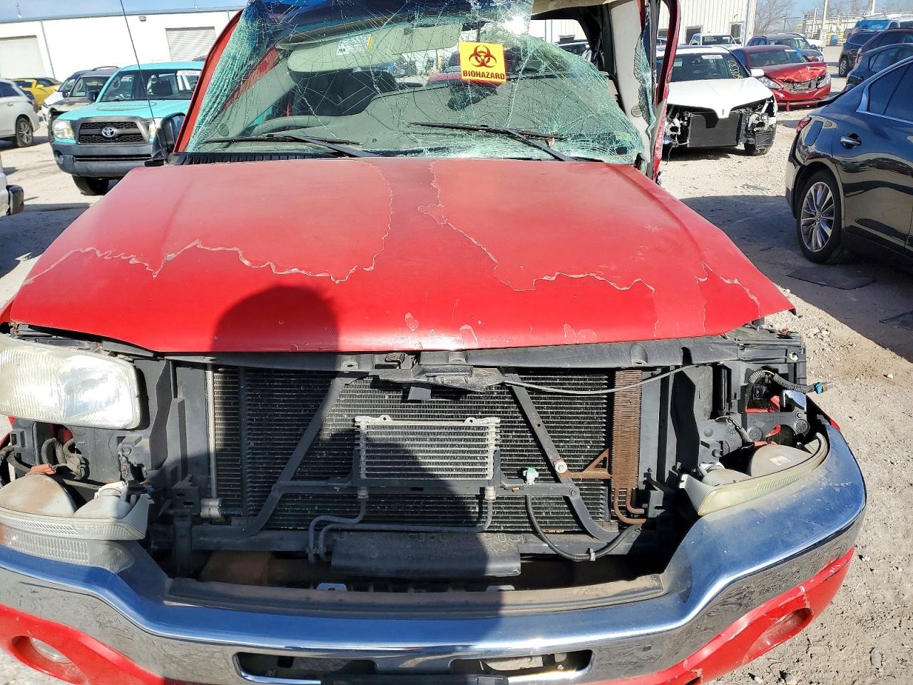 2005 GMC SIERRA