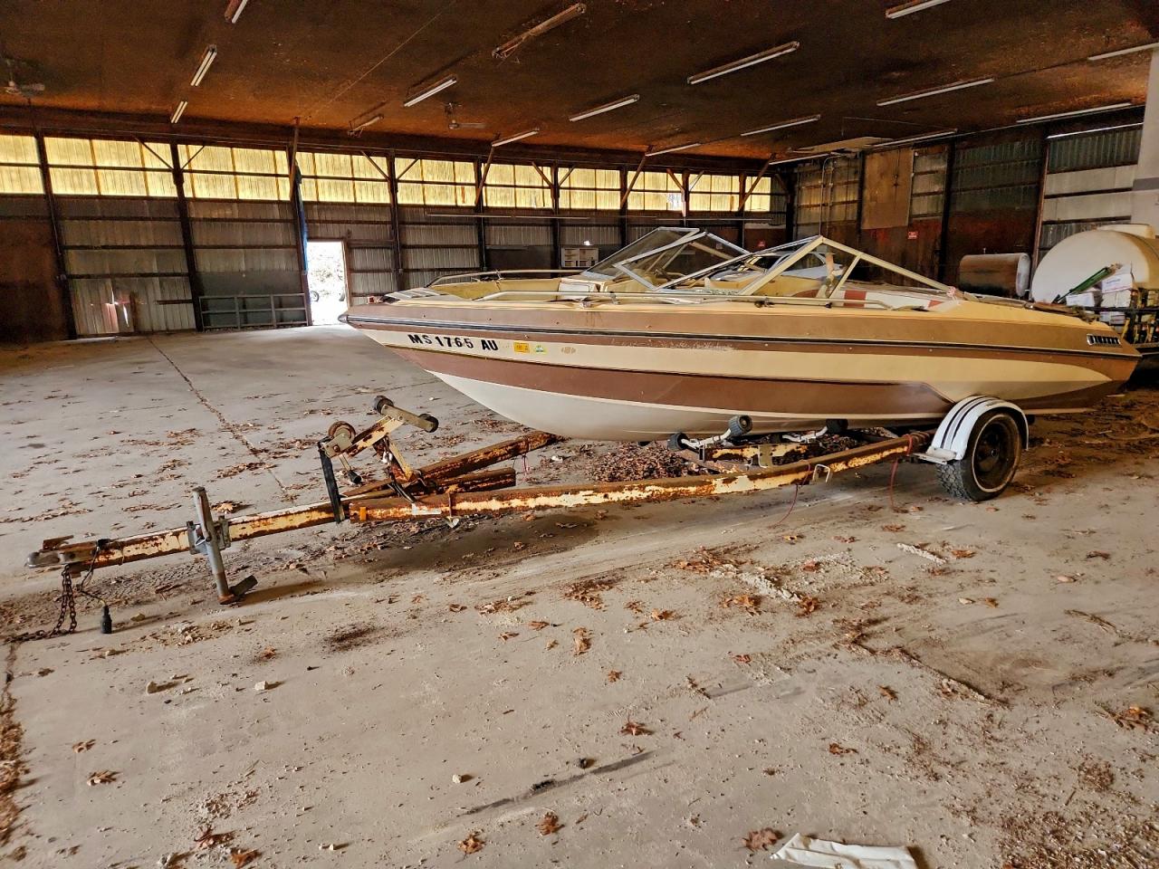 1981 GLASTRON BOAT