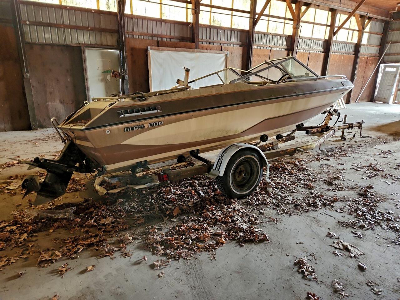 1981 GLASTRON BOAT