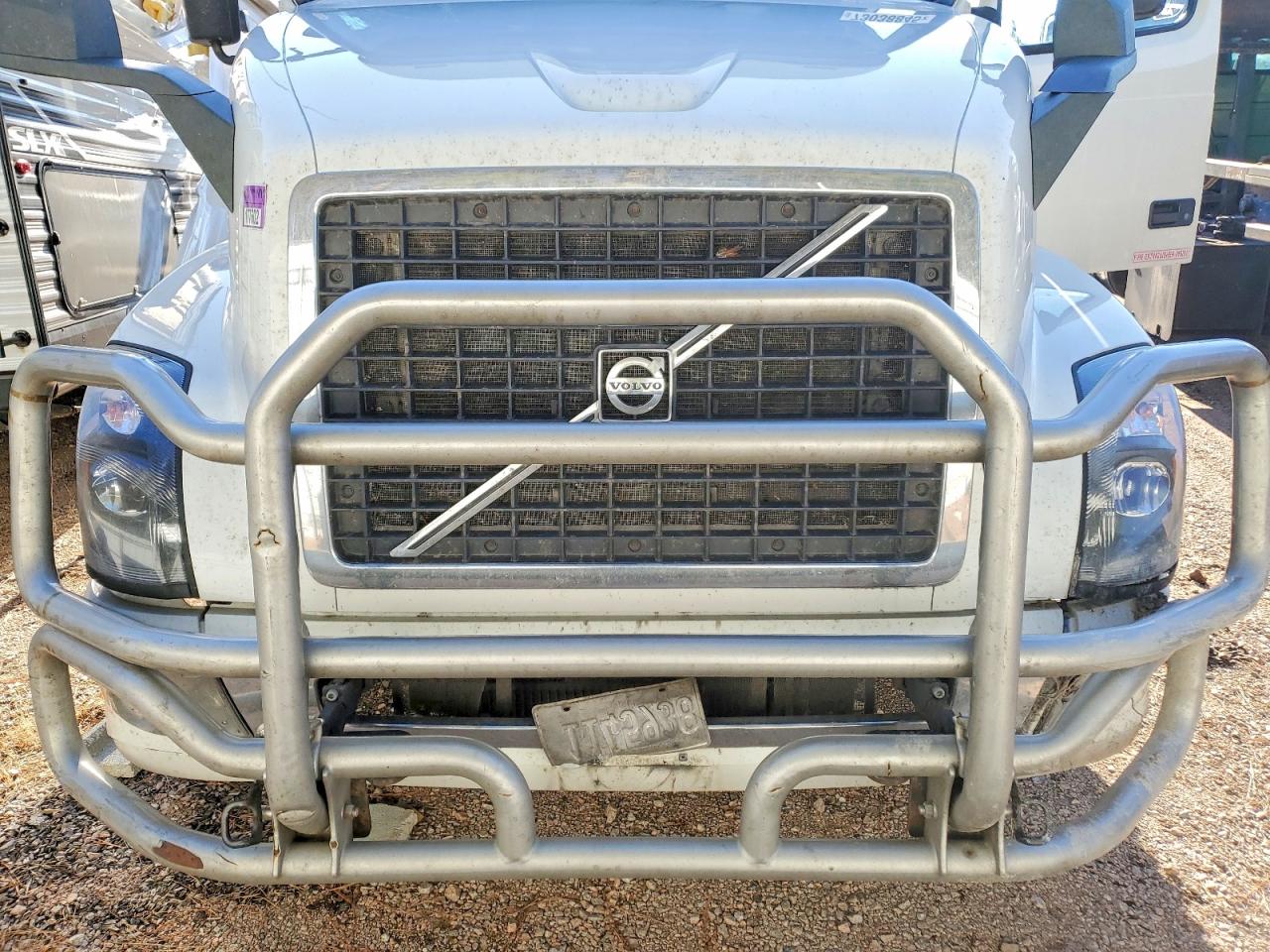2019 VOLVO VN