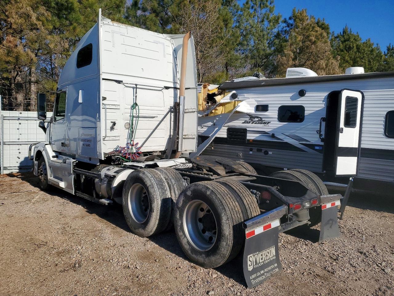 2019 VOLVO VN