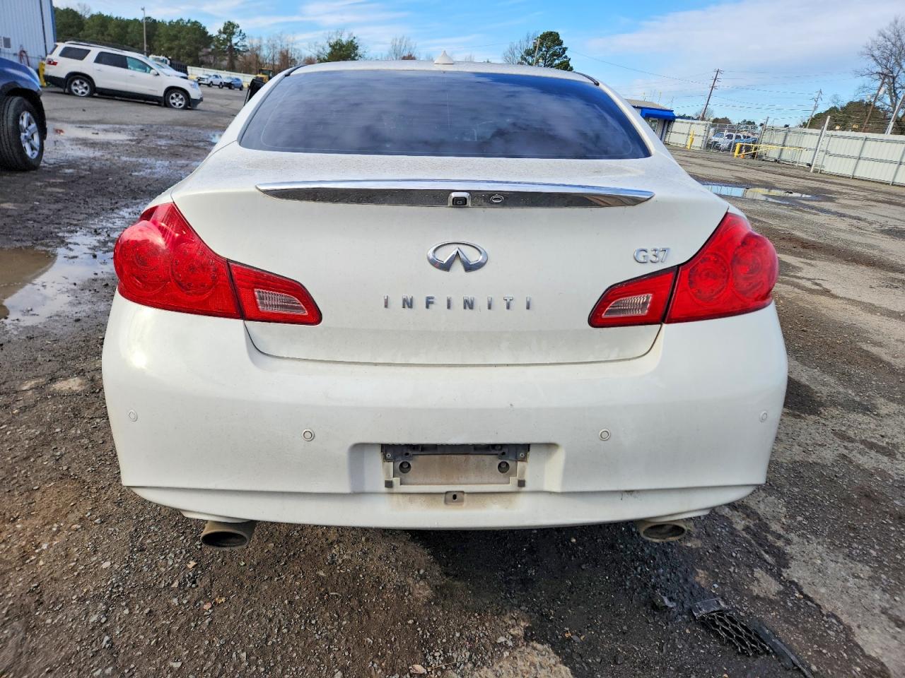 2012 INFINITI G37