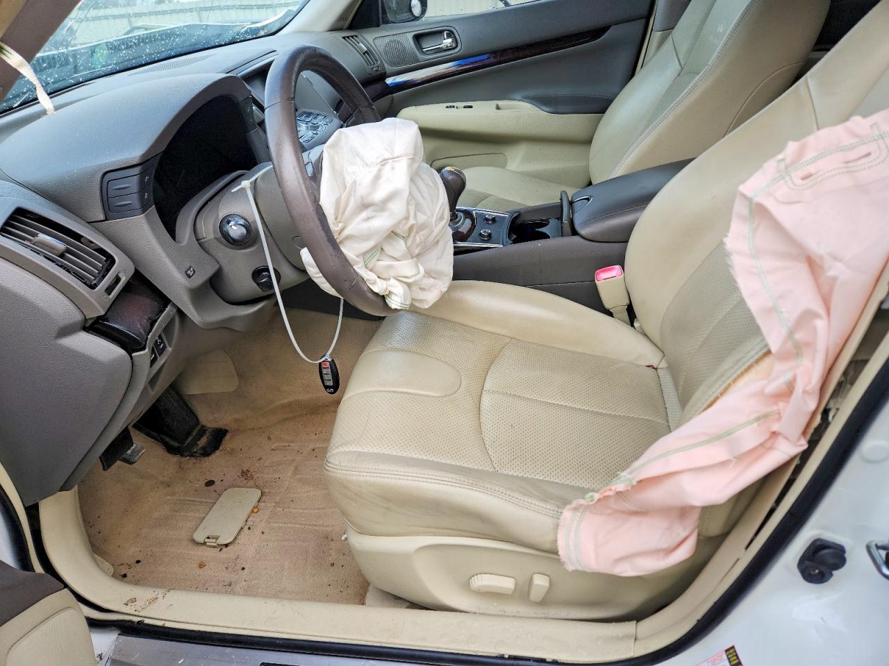 2012 INFINITI G37