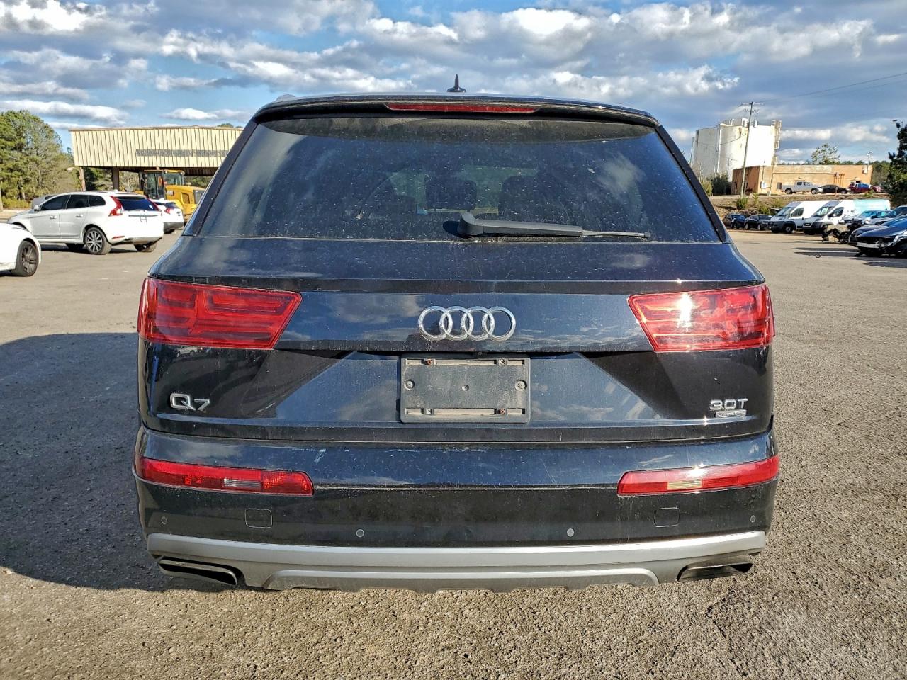2017 AUDI Q7