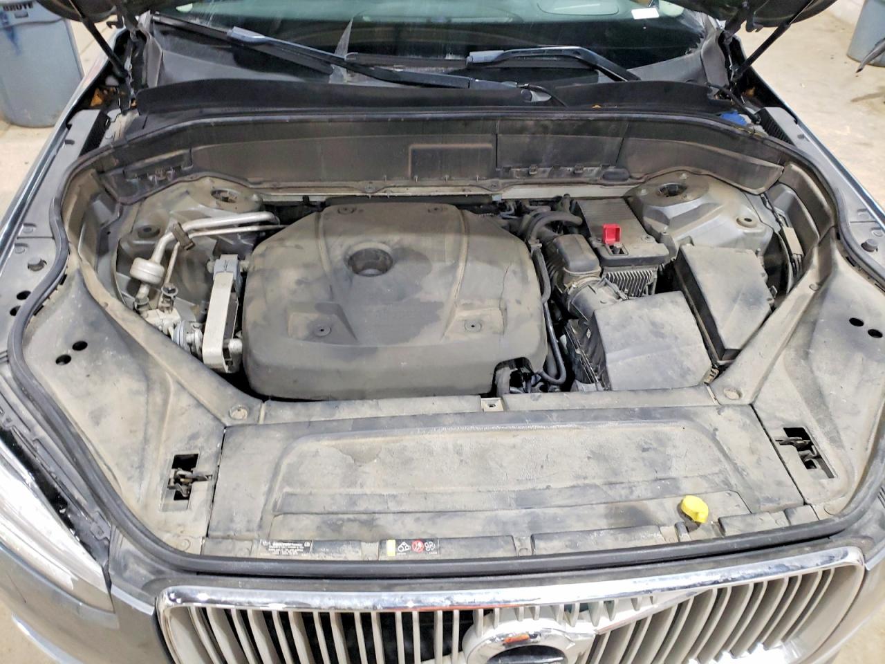 2016 VOLVO XC90
