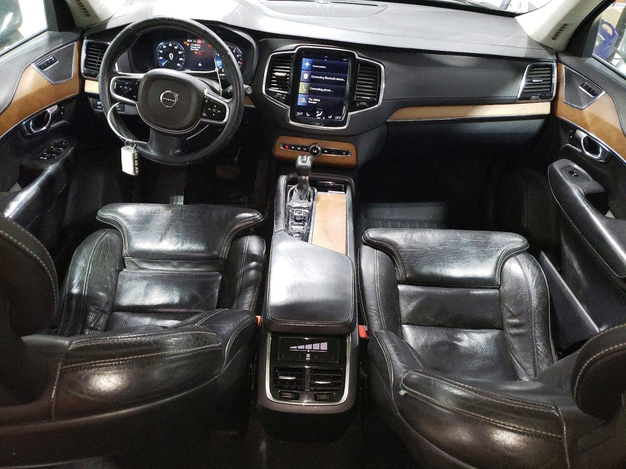 2016 VOLVO XC90