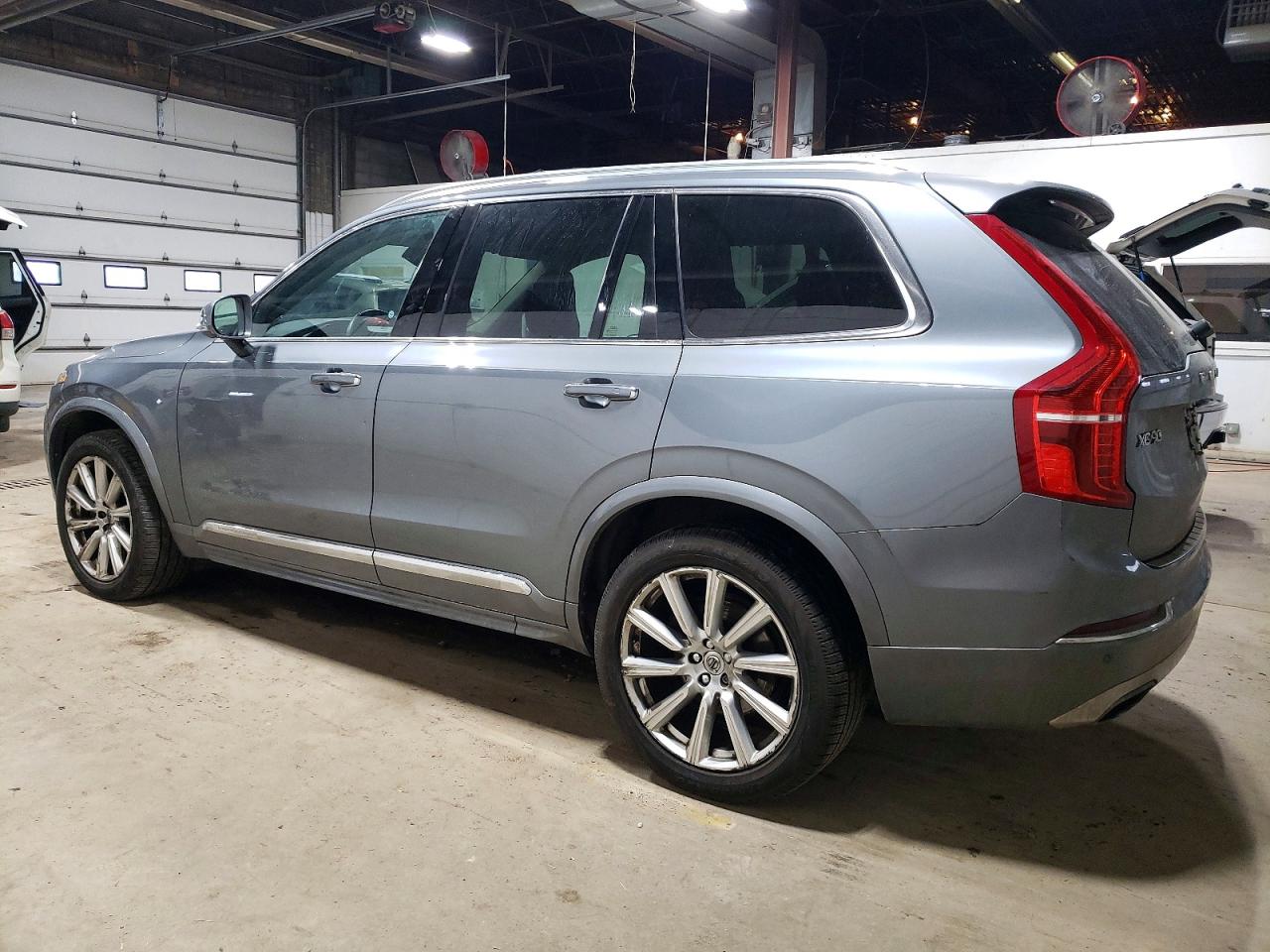 2016 VOLVO XC90