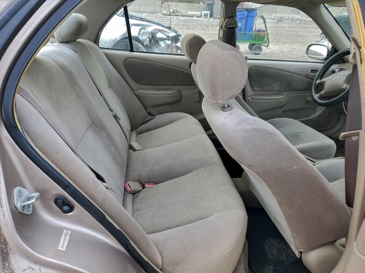 2002 TOYOTA COROLLA