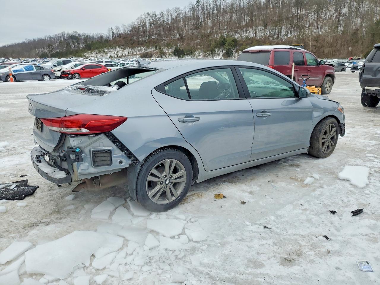 2017 HYUNDAI ELANTRA